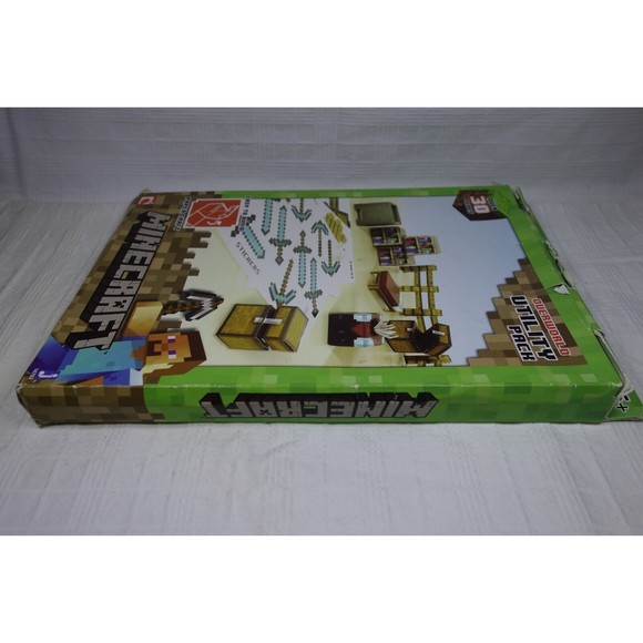 Minecraft Papercraft Overworld Utility Pack and Minecraft Card Game - Picture 4 of 16